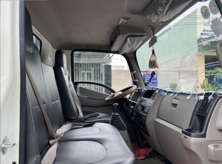 Cần bán xe tải Dothanh IZ65 thùng mui bạt 2.2 tấn 2022