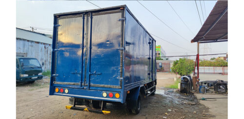 Cần bán xe tải Veam VT200 thùng kín Tải trọng 1.99 tấn đời 2015